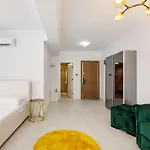 North Club Ii 公寓 马马亚