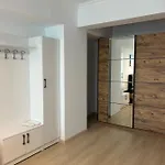 North Club Ii