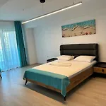 North Club Ii 公寓 马马亚