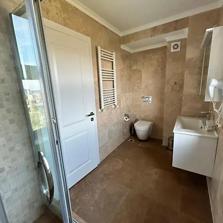 North Club Ii