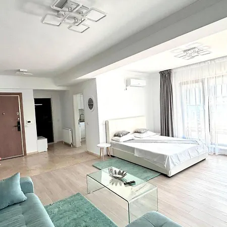 North Club Ii *
